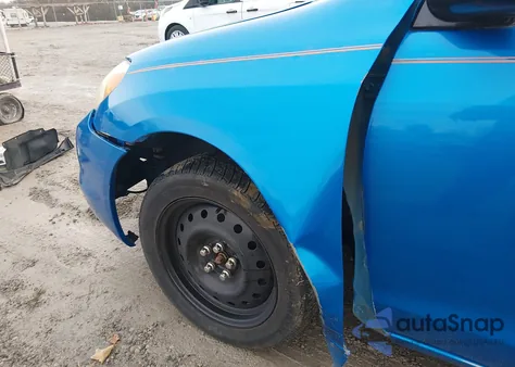 2007 Toyota Matrix z USA, uszkodzony, nr VIN 2T1KR32E97C683213